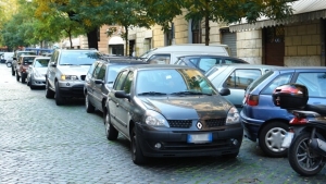 parcheggio-doppia-fila